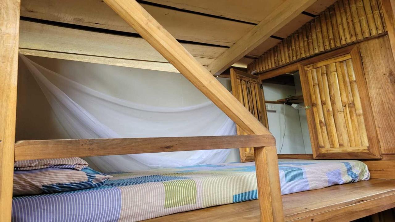 Roots Family Hostel Puerto Viejo de Talamanca Buitenkant foto
